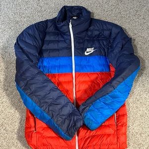 Nike mens small puffer jacket